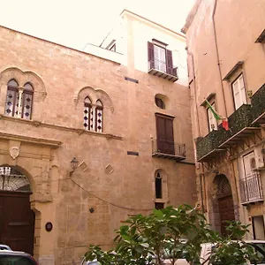 Beeclaire , Palermo Italien